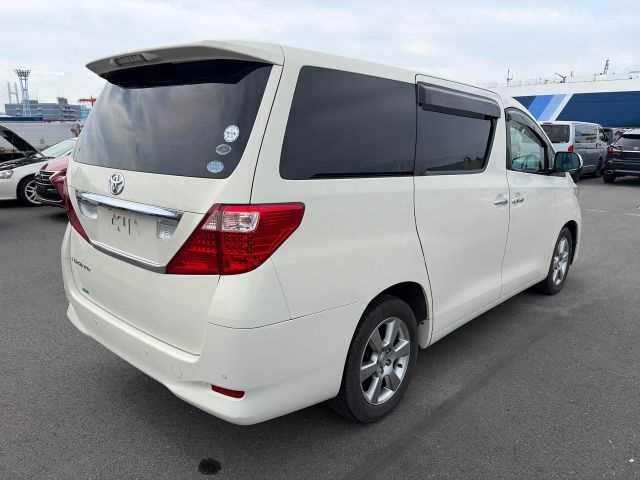 Toyota Alphard 2010 photo 3