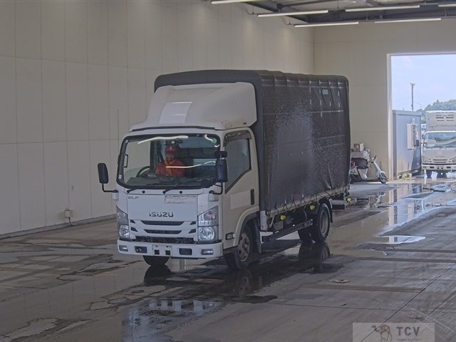 2019 Isuzu Elf