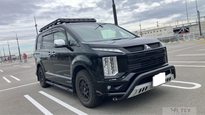 2021 Mitsubishi Delica D5