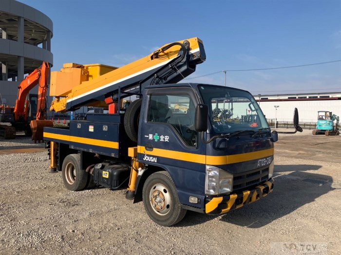 2011 Isuzu Elf Truck