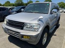 2001 Mitsubishi Pajero