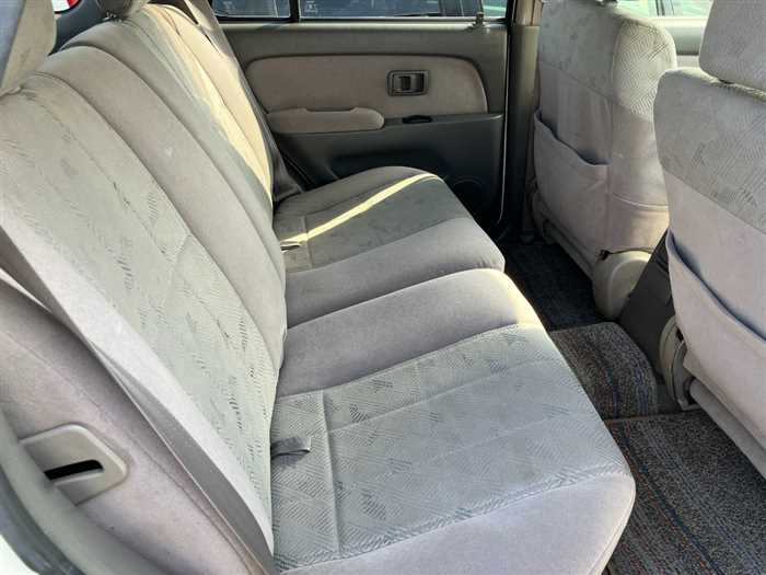 Toyota Hilux Surf 2001 photo 5