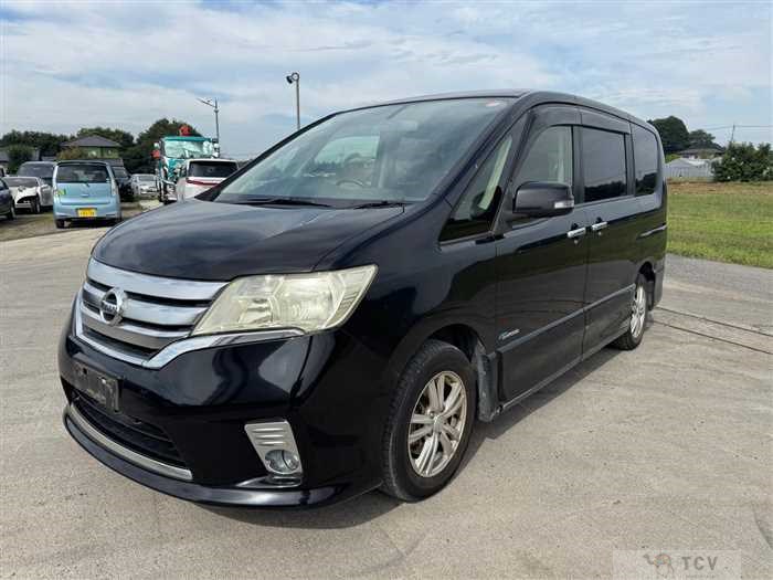 2013 Nissan Serena