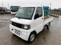 2004 Mitsubishi Minicab Truck