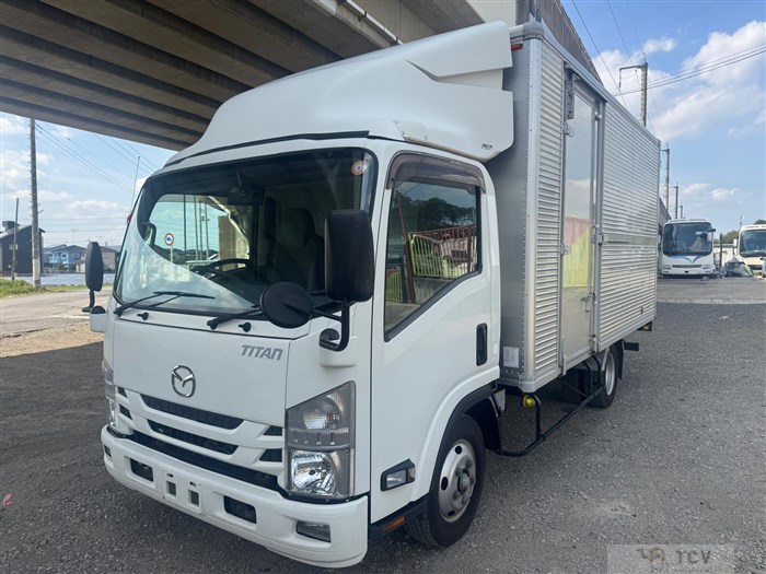 2018 Mazda Titan