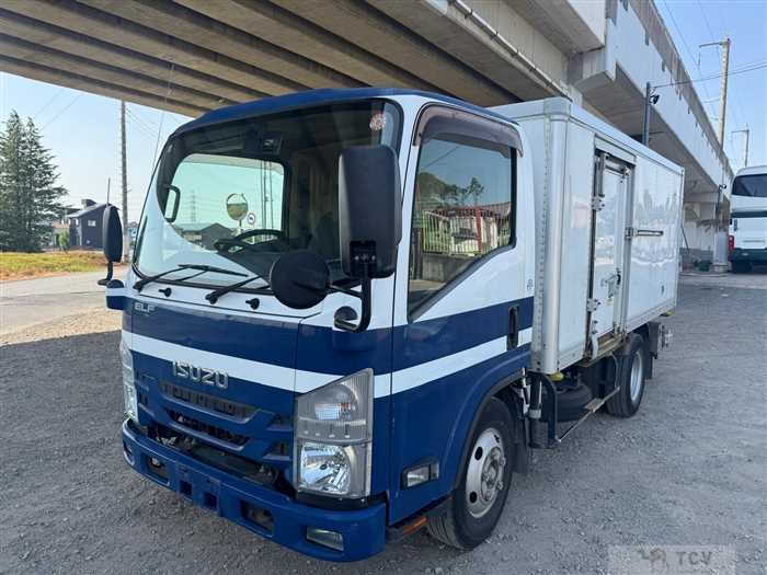 2017 Isuzu Elf Truck