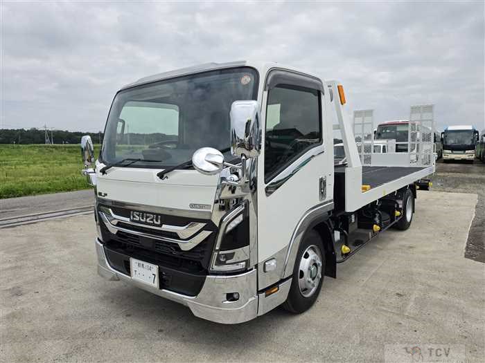 2025 Isuzu Elf Truck