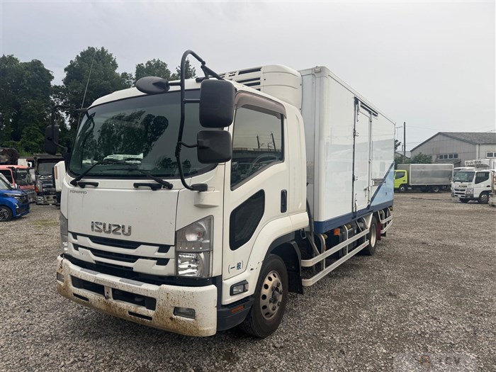 2017 Isuzu FORWARD
