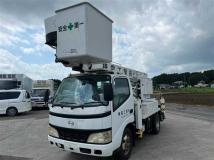 2005 Hino Dutro