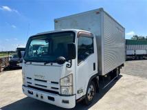 2012 Isuzu Elf Truck