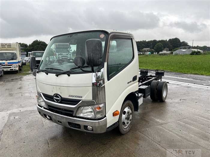 2012 Hino Dutro