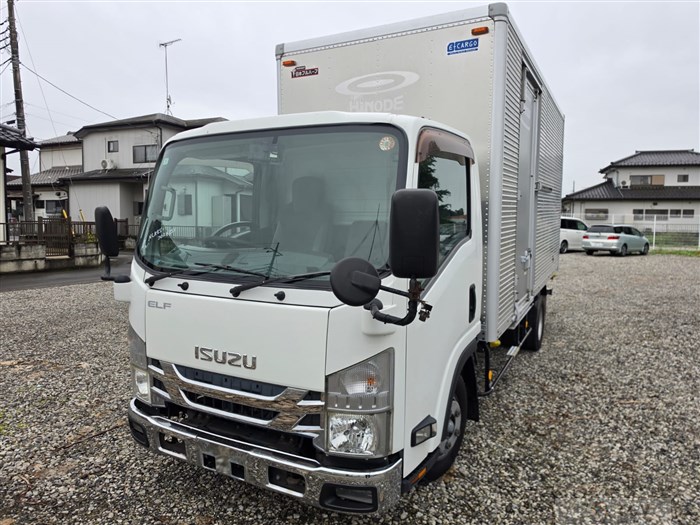 2016 Isuzu Elf Truck