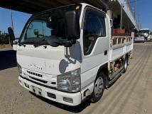 2017 Isuzu Elf Truck