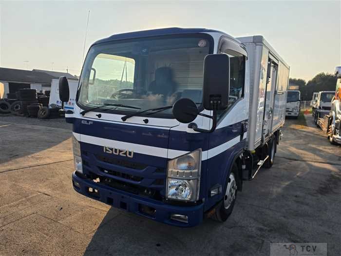 2017 Isuzu Elf Truck
