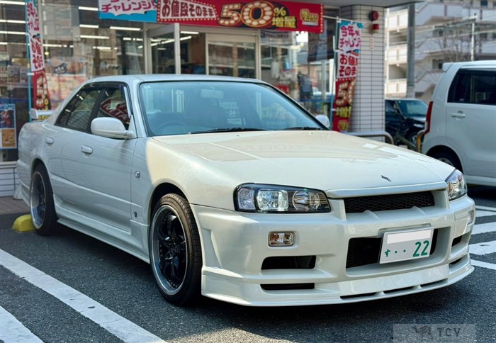 2000 Nissan Skyline