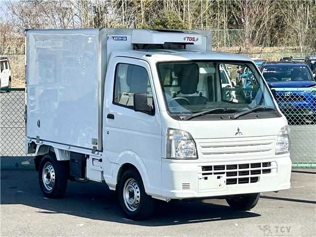 2017 Mitsubishi Minicab Truck