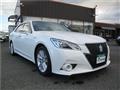 2014 Toyota Crown Hybrid
