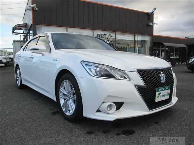 2014 Toyota Crown Hybrid