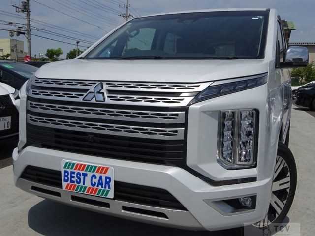 2022 Mitsubishi Delica D5