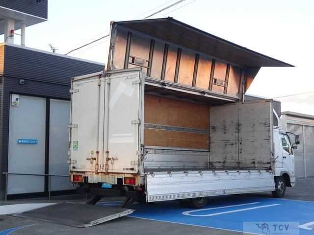 2007 Mitsubishi Fighter