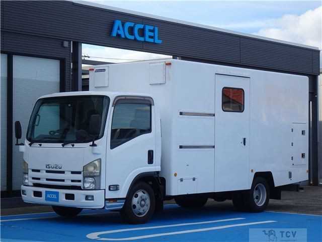 2011 Isuzu Elf Truck
