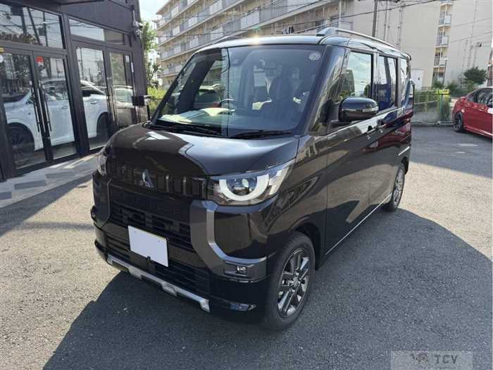 2025 Mitsubishi Mitsubishi Others