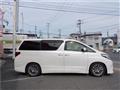 2013 Toyota Alphard G