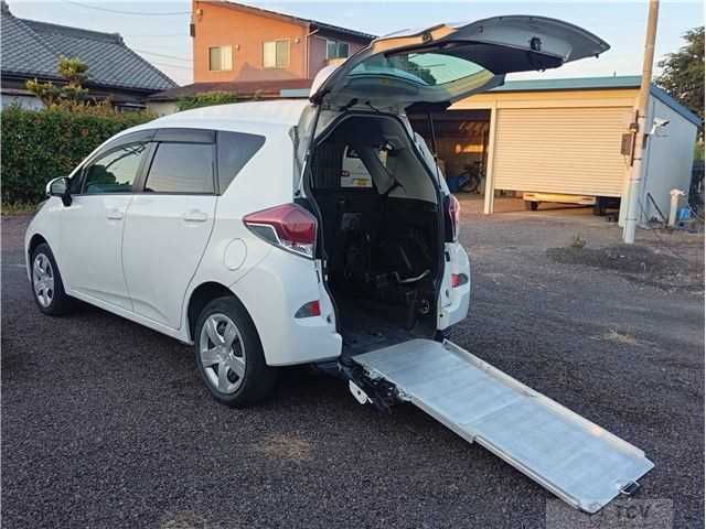 2014 Toyota Ractis