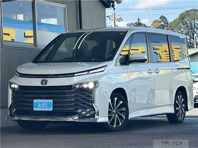 2023 Toyota Voxy