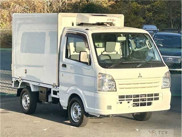 2017 Mitsubishi Minicab Truck