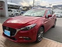 2017 Mazda Axela
