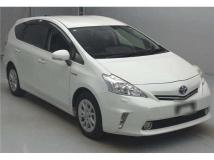 2014 Toyota PRIUS α