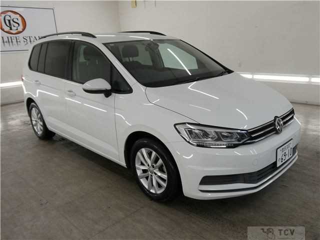 2016 Volkswagen Golf Touran