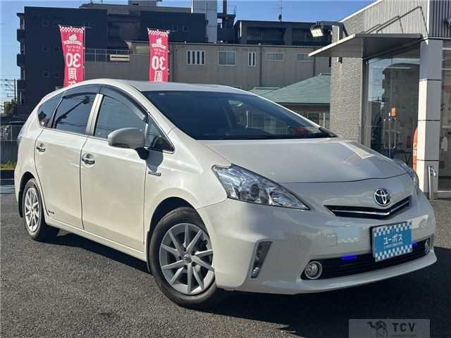 2012 Toyota PRIUS α