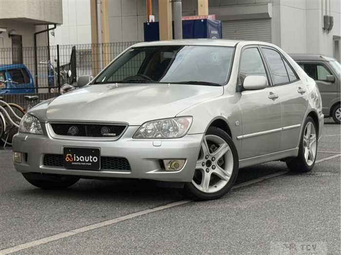 2004 Toyota Altezza