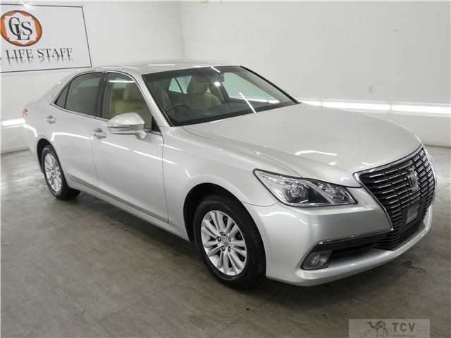 2013 Toyota Crown