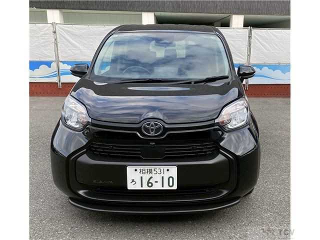 2023 Toyota Sienta