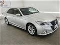 2013 Toyota Crown Hybrid