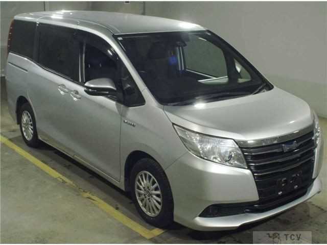 2016 Toyota Noah