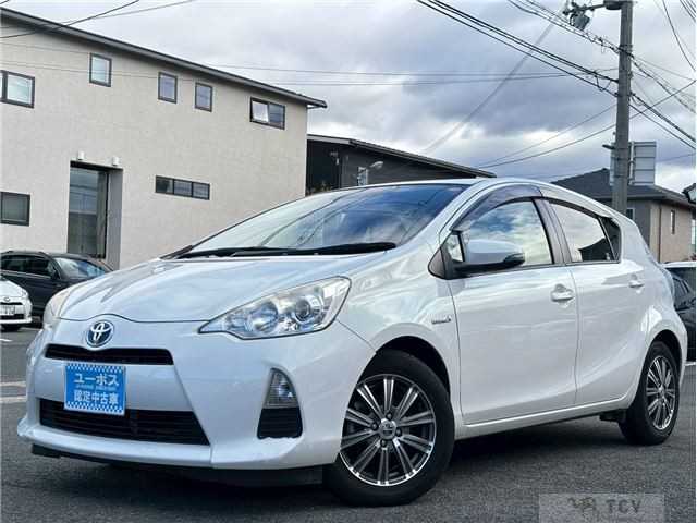 2013 Toyota AQUA