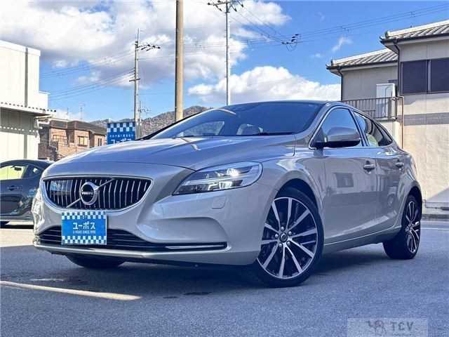 2018 Volvo V40