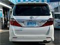 2013 Toyota Alphard G