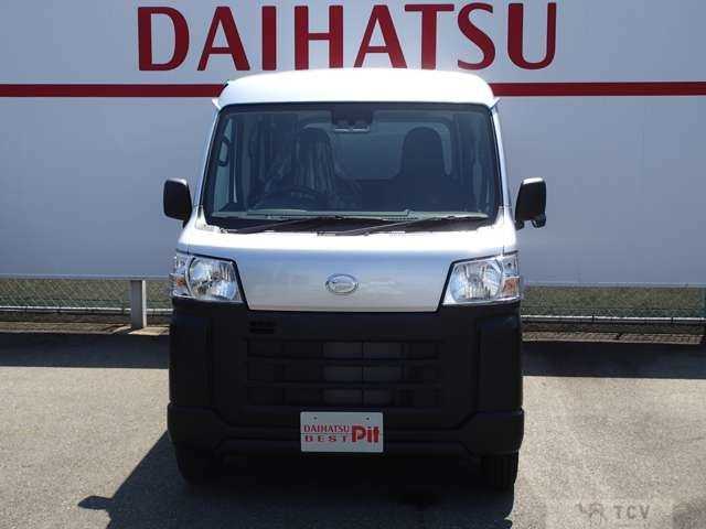 2025 Daihatsu Hijet Cargo