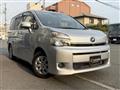 2013 Toyota Voxy