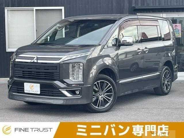 2019 Mitsubishi Delica D5
