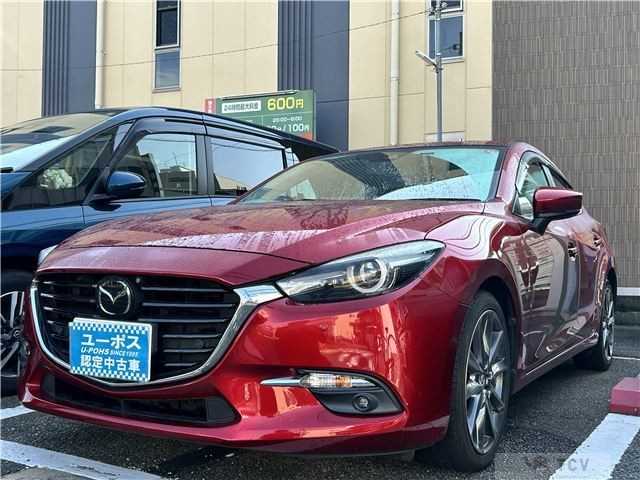 2018 Mazda Axela