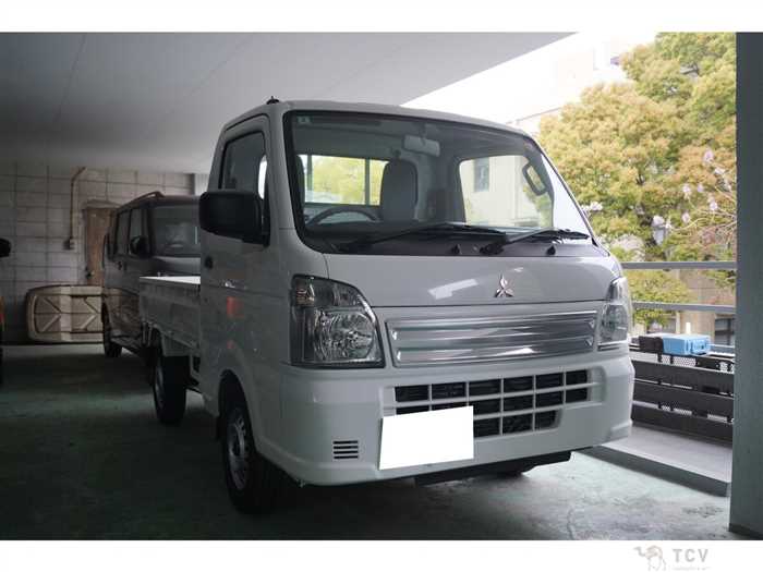 2025 Mitsubishi Mitsubishi Others