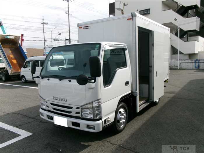 2020 Isuzu Elf Truck