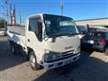 2015 Isuzu Elf Truck