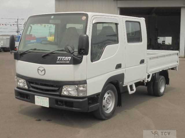 2003 Mazda Titan Dash